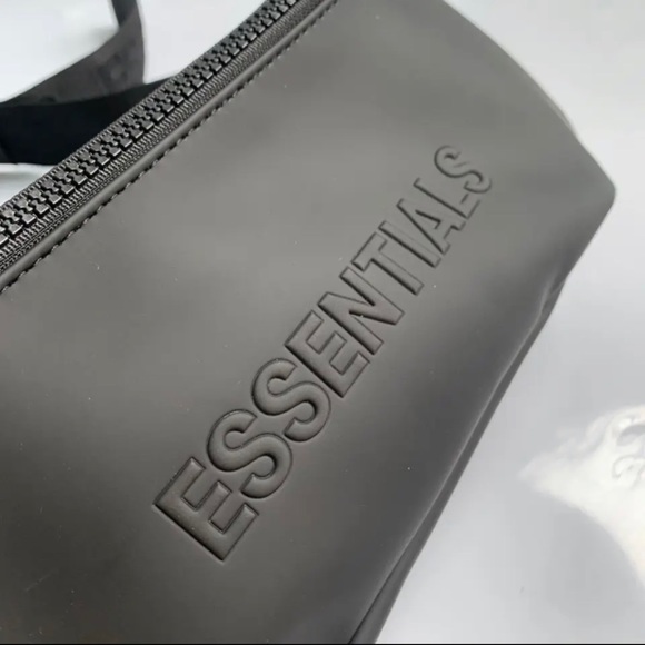 Mini bag essentials - Picture 2 of 7